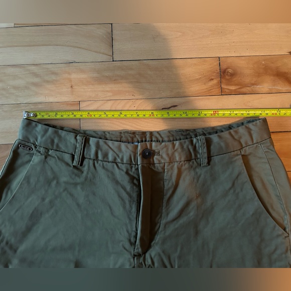 Scotch & soda -olive green, casual shorts- size 30 - Picture 3 of 4